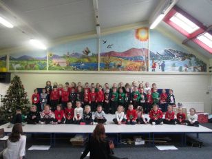 Senior Infants perform 'It's a Cracker'